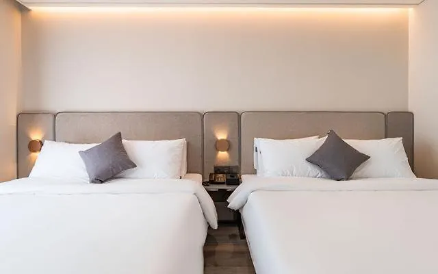 Hound Hotel Gijang Osiria Busan 2*,  South Korea