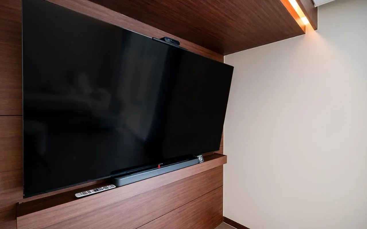 Hound Hotel Gijang Osiria Busan 2*,