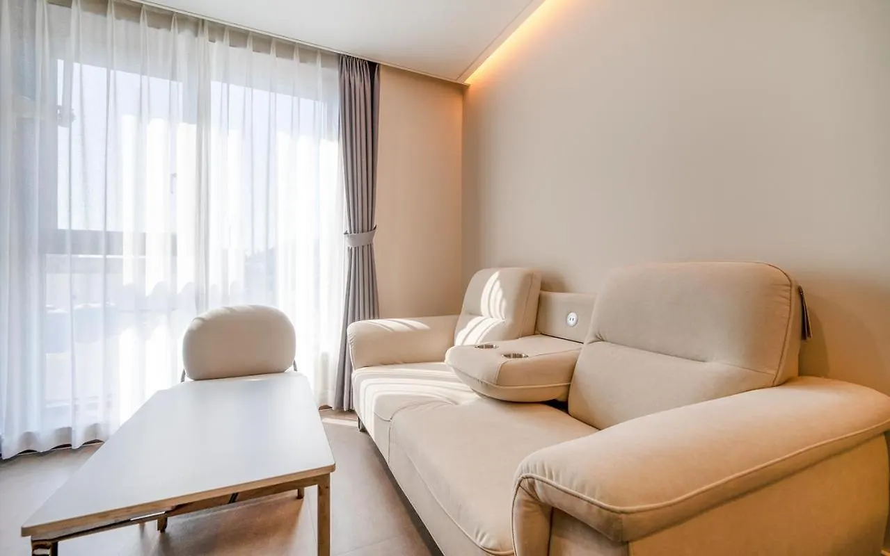 Hound Hotel Gijang Osiria Busan South Korea